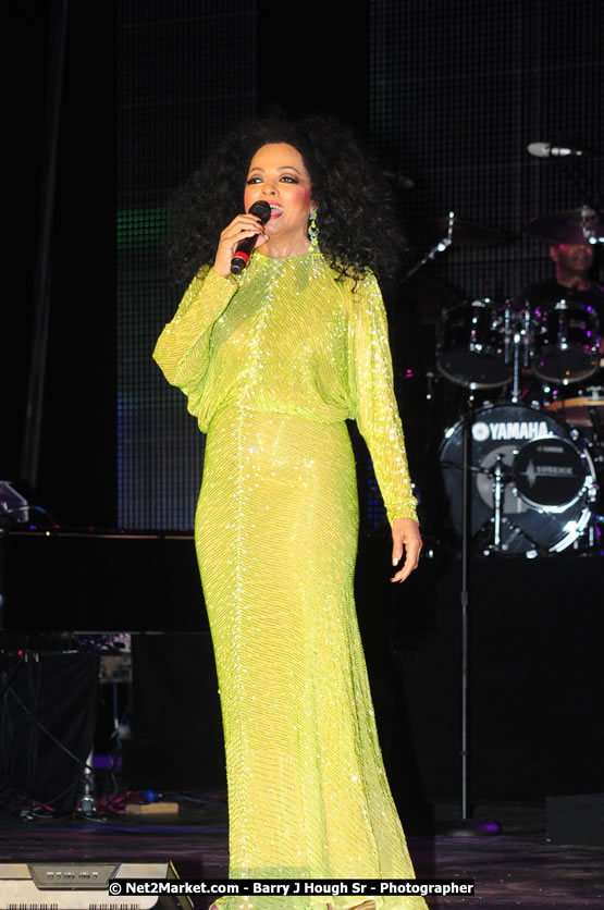 Diana Ross at the Air Jamaica Jazz and Blues Festival 2008 The Art of Music - Saturday, January 26, 2008 - Air Jamaica Jazz & Blues 2008 The Art of Music venue at the Aqaueduct on Rose Hall Resort & Counrty Club, Montego Bay, St. James, Jamaica W.I. - Thursday, January 24 - Saturday, January 26, 2008 - Photographs by Net2Market.com - Claudine Housen & Barry J. Hough Sr, Photographers - Negril Travel Guide, Negril Jamaica WI - http://www.negriltravelguide.com - info@negriltravelguide.com...!