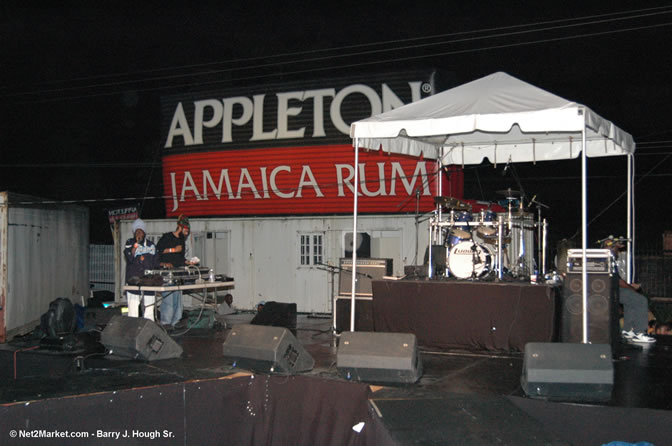 Elephant Man - TOK - Turbulence - General B - Wayne Marshall & many more - TEMPTATION LIVE - SUMMER SHOTS @ WAVZ - Appleton ATI 2005 Negril - Sunday,  July 31, 2005 - Sponsored by: Appleton Adult Entertainment - Negril Travel Guide, Negril Jamaica WI - http://www.negriltravelguide.com - info@negriltravelguide.com...!