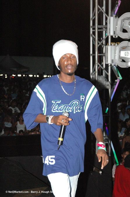 Elephant Man - TOK - Turbulence - General B - Wayne Marshall & many more - TEMPTATION LIVE - SUMMER SHOTS @ WAVZ - Appleton ATI 2005 Negril - Sunday,  July 31, 2005 - Sponsored by: Appleton Adult Entertainment - Negril Travel Guide, Negril Jamaica WI - http://www.negriltravelguide.com - info@negriltravelguide.com...!