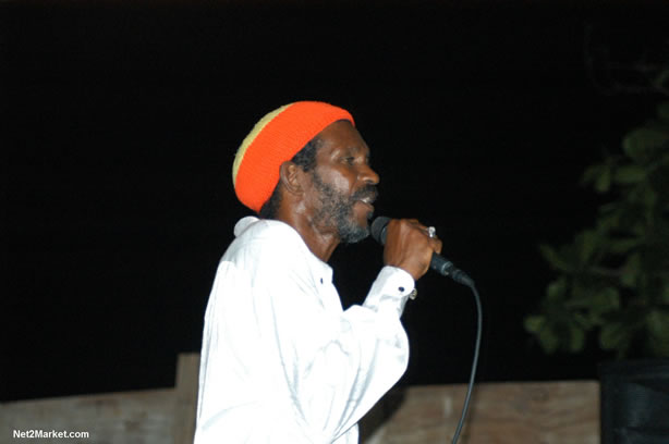 Reggae Superstar - Bush Man @ Bourbon Beach with Boddy Dread & Singing Honour - Presented by Our Music Promotions - Omar & Ama-Donna - Saturday, May 14, 2005 - Negril Travel Guide, Negril Jamaica WI - http://www.negriltravelguide.com - info@negriltravelguide.com...!