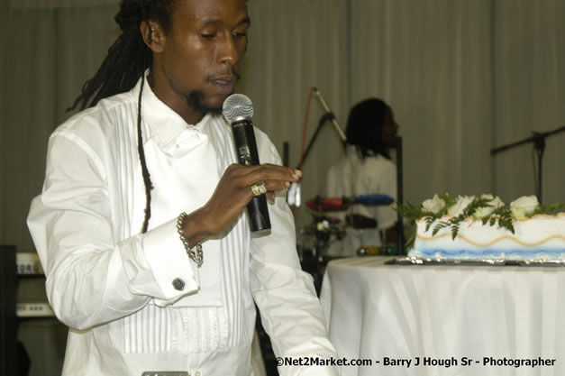 Jah Cure and Mother Pansetta Campbell - Reflections - Cure Fest 2007 - All White Birth-Night Party - Hosted by Jah Cure - Starfish Trelawny Hotel - Trelawny, Jamaica - Friday, October 12, 2007 - Cure Fest 2007 October 12th-14th, 2007 Presented by Danger Promotions, Iyah Cure Promotions, and Brass Gate Promotions - Alison Young, Publicist - Photographs by Net2Market.com - Barry J. Hough Sr, Photographer - Negril Travel Guide, Negril Jamaica WI - http://www.negriltravelguide.com - info@negriltravelguide.com...!