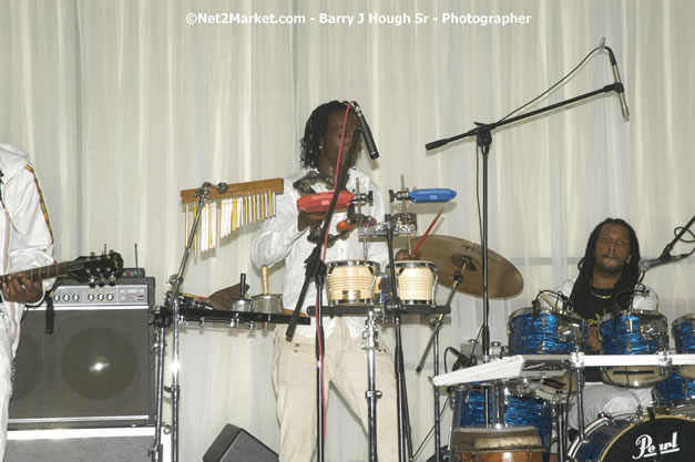 Live Wyya - Reflections - Cure Fest 2007 - All White Birth-Night Party - Hosted by Jah Cure - Starfish Trelawny Hotel - Trelawny, Jamaica - Friday, October 12, 2007 - Cure Fest 2007 October 12th-14th, 2007 Presented by Danger Promotions, Iyah Cure Promotions, and Brass Gate Promotions - Alison Young, Publicist - Photographs by Net2Market.com - Barry J. Hough Sr, Photographer - Negril Travel Guide, Negril Jamaica WI - http://www.negriltravelguide.com - info@negriltravelguide.com...!