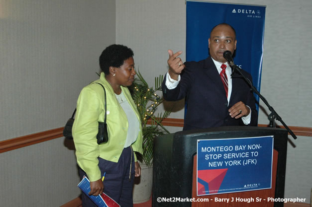 Holiday Inn SunSpree Resort & Delta Air Lines Cocktail Reception in Commemoration of Delta Air Lines Inaugural Flight From New York's JFK Airport to Sangster International Airport, Montego Bay, Jamaica - June 9, 2007 - Sangster International Airport - Montego Bay, St James, Jamaica W.I. - MBJ Limited - Transforming Sangster International Airport into a world class facility - Photographs by Net2Market.com - Negril Travel Guide, Negril Jamaica WI - http://www.negriltravelguide.com - info@negriltravelguide.com...!