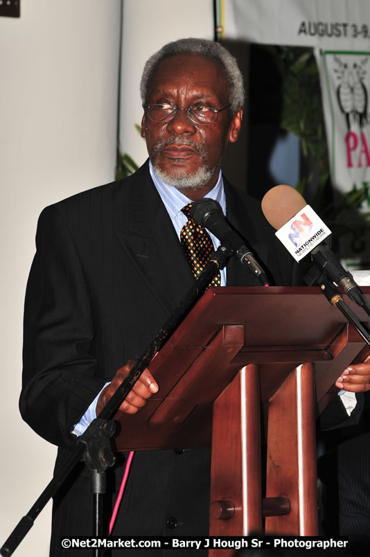 Bird of Paradise Awards & Gala @ Grand Palladium Resort & Spa [Fiesta] - Saturday, August 9, 2008 - Guest Honouree The Most Honourable P.J. Patterson ON, PC, QC - Hanover Homecoming Foundation LTD Jamaica - Wherever you roam ... Hanover bids you ... come HOME - Sunday, August 3 to Saturday, August 9, 2008 - Hanover Jamaica - Photographs by Net2Market.com - Barry J. Hough Sr. Photojournalist/Photograper - Photographs taken with a Nikon D300 - Negril Travel Guide, Negril Jamaica WI - http://www.negriltravelguide.com - info@negriltravelguide.com...!