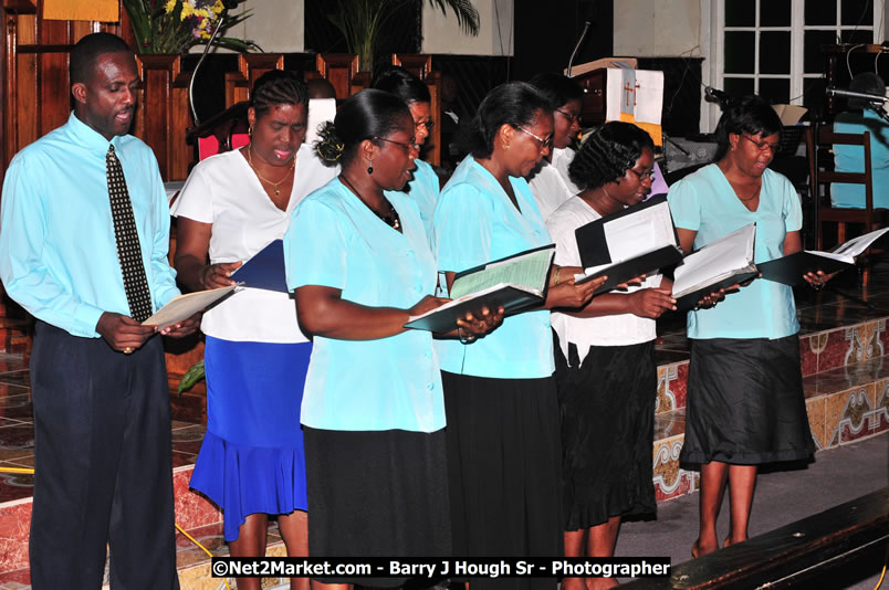 Lucea United Church - Unitied Church in Jamaica and Cayman Islands - Worship Service & Celebration of the Sacrament of Holy Communion - Special Guests: Hanover Homecoming Foundation & His excellency The Most Honourable Professor Sir Kenneth Hall Governor General of Jamaica - Sunday, August 3, 2008 - Hanover Homecoming Foundation LTD Jamaica - Wherever you roam ... Hanover bids you ... come HOME - Sunday, August 3 to Saturday, August 9, 2008 - Hanover Jamaica - Photographs by Net2Market.com - Barry J. Hough Sr. Photojournalist/Photograper - Photographs taken with a Nikon D300 - Negril Travel Guide, Negril Jamaica WI - http://www.negriltravelguide.com - info@negriltravelguide.com...!