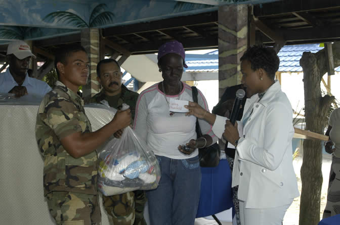 Hurricane Ivan Aid - "People Helping People" spearheaded by - Negril Travel Guide, Negril Jamaica WI - http://www.negriltravelguide.com - info@negriltravelguide.com...!