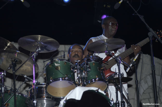 Toots & The Maytals - Air Jamaica Jazz & Blues 2005 - The Art Of Music - Cinnamon Hill Golf Course, Rose Hall, Montego Bay - Negril Travel Guide, Negril Jamaica WI - http://www.negriltravelguide.com - info@negriltravelguide.com...!