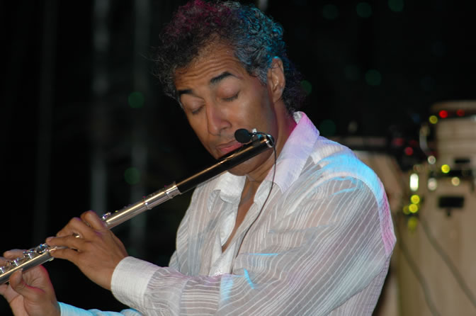 Nestor Torres - Air Jamaica Jazz & Blues Festival 2006 - The Art of Music - Cinnamon Hill Golf Club - Rosehall Resort & Country Club, Montego Bay, Jamaica W.I. - Thursday, January 26, 2006 - Negril Travel Guide, Negril Jamaica WI - http://www.negriltravelguide.com - info@negriltravelguide.com...!