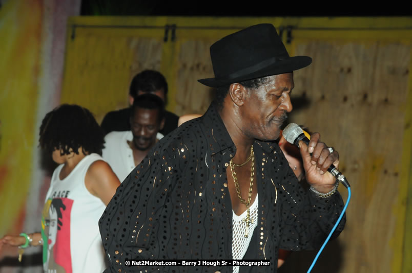 Leroy Sibbles and Gregory Isaacs at Bourbon Beach - Monday, February 11, 2008 - Bourbon Beach, Norman Manley Boulevard, Negril, Westmoreland, Jamaica W.I. - Photographs by Net2Market.com - Barry J. Hough Sr, Photographer - Negril Travel Guide, Negril Jamaica WI - http://www.negriltravelguide.com - info@negriltravelguide.com...!