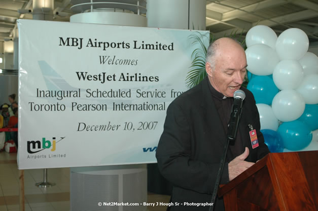 MBJ Airports Limited Welcomes WestJet Airlines - Inaugural Scheduled Service From Toronto Pearsons International Airport - Monday, December 10, 2007 - Sangster International Airport - MBJ Airports Limited, Montego Bay, Jamaica W.I. - Photographs by Net2Market.com - Barry J. Hough Sr, Photographer - Negril Travel Guide, Negril Jamaica WI - http://www.negriltravelguide.com - info@negriltravelguide.com...!