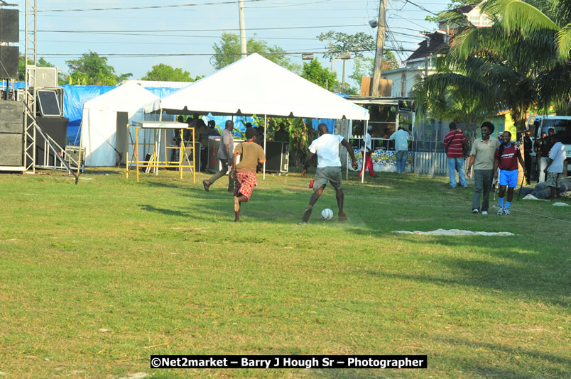 Marley Magic Traffic Jam - Celebrity Football @ Spring Break - Saturday, March 21, 2009 - Also Featuring: Kelley, Capleton, Junior Reid, Spragga Benz, Wayne Marshall, Munga, Romaine Virgo,Embee, Bango Herman, Flava K, Whisky Baggio, Andrew and Wadda Blood, Black Am I, Packa, Venue at Waz Beach, Norman Manley Boulevard, Negril Westmoreland, Jamaica - Saturday, March 21, 2009 - Photographs by Net2Market.com - Barry J. Hough Sr, Photographer/Photojournalist - Negril Travel Guide, Negril Jamaica WI - http://www.negriltravelguide.com - info@negriltravelguide.com...!