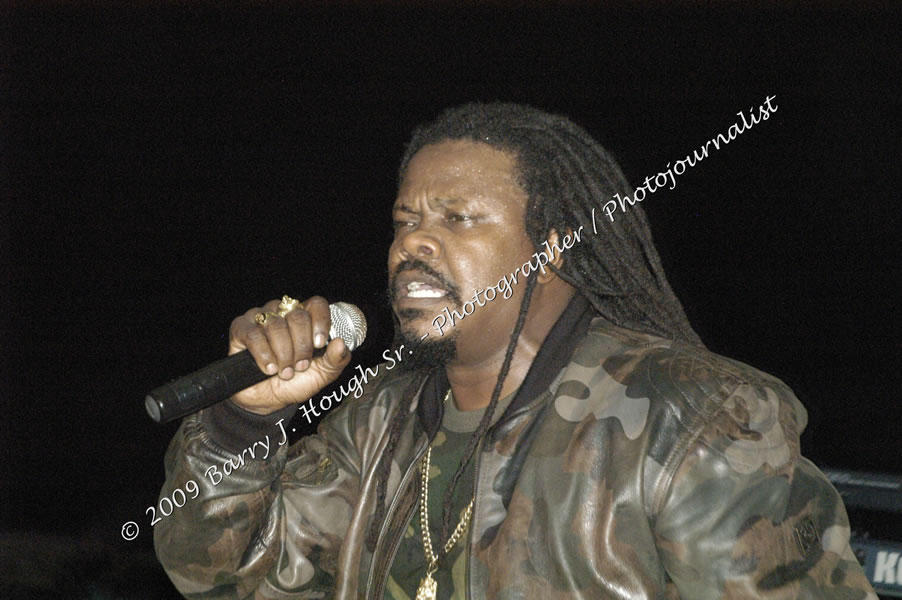  Luciano "Live in Concert" Negril Escape Resort & Spa, Openning Acts: Justice Merchant, and Timmi Burrell, Backing Band: JAH Messenjah, One Love Reggae Summer Series, West End, Negril, Westmoreland, Jamaica W.I. - Tuesday, August 11, 2009 - Photographs by Barry J. Hough Sr. Photojournalist/Photograper - Photographs taken with a Nikon D70, D100, or D300 - Negril Travel Guide, Negril Jamaica WI - http://www.negriltravelguide.com - info@negriltravelguide.com...!