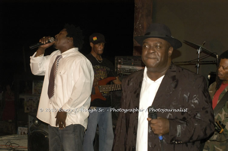 Chaka Demus & Pliers - Live In Concert @ Negril Escape Resort and Spa, December 8, 2009, One Love Drive, West End, Negril, Westmoreland, Jamaica W.I. - Photographs by Net2Market.com - Barry J. Hough Sr, Photographer/Photojournalist - Negril Travel Guide, Negril Jamaica WI - http://www.negriltravelguide.com - info@negriltravelguide.com...!