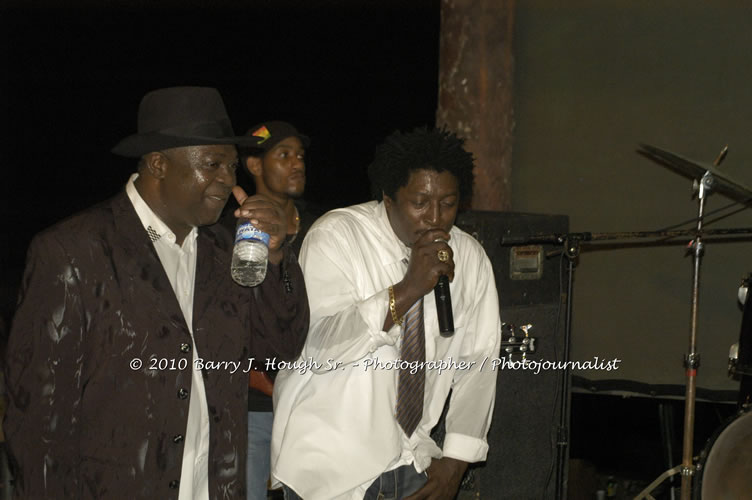 Chaka Demus & Pliers - Live In Concert @ Negril Escape Resort and Spa, December 8, 2009, One Love Drive, West End, Negril, Westmoreland, Jamaica W.I. - Photographs by Net2Market.com - Barry J. Hough Sr, Photographer/Photojournalist - Negril Travel Guide, Negril Jamaica WI - http://www.negriltravelguide.com - info@negriltravelguide.com...!