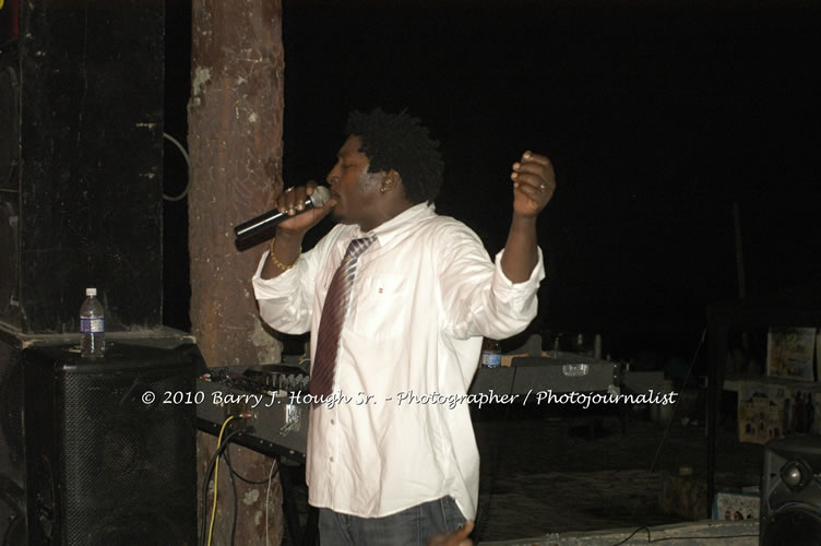 Chaka Demus & Pliers - Live In Concert @ Negril Escape Resort and Spa, December 8, 2009, One Love Drive, West End, Negril, Westmoreland, Jamaica W.I. - Photographs by Net2Market.com - Barry J. Hough Sr, Photographer/Photojournalist - Negril Travel Guide, Negril Jamaica WI - http://www.negriltravelguide.com - info@negriltravelguide.com...!