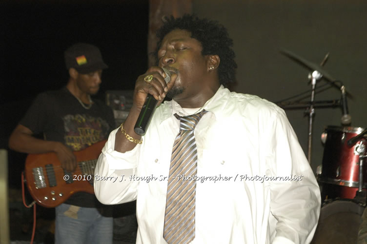 Chaka Demus & Pliers - Live In Concert @ Negril Escape Resort and Spa, December 8, 2009, One Love Drive, West End, Negril, Westmoreland, Jamaica W.I. - Photographs by Net2Market.com - Barry J. Hough Sr, Photographer/Photojournalist - Negril Travel Guide, Negril Jamaica WI - http://www.negriltravelguide.com - info@negriltravelguide.com...!