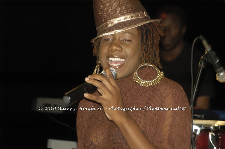 Etana - Live In Concert - One Love Reggae Concert Series 09/10 @ Negril Escape Resort and Spa, December 22, 2009, One Love Drive, West End, Negril, Westmoreland, Jamaica W.I. - Photographs by Net2Market.com - Barry J. Hough Sr, Photographer/Photojournalist - Negril Travel Guide, Negril Jamaica WI - http://www.negriltravelguide.com - info@negriltravelguide.com...!