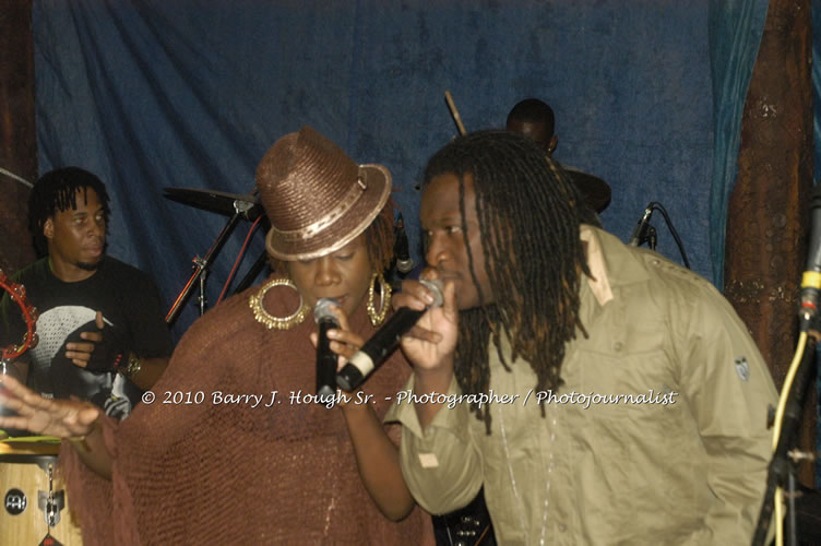 Etana - Live In Concert - One Love Reggae Concert Series 09/10 @ Negril Escape Resort and Spa, December 22, 2009, One Love Drive, West End, Negril, Westmoreland, Jamaica W.I. - Photographs by Net2Market.com - Barry J. Hough Sr, Photographer/Photojournalist - Negril Travel Guide, Negril Jamaica WI - http://www.negriltravelguide.com - info@negriltravelguide.com...!