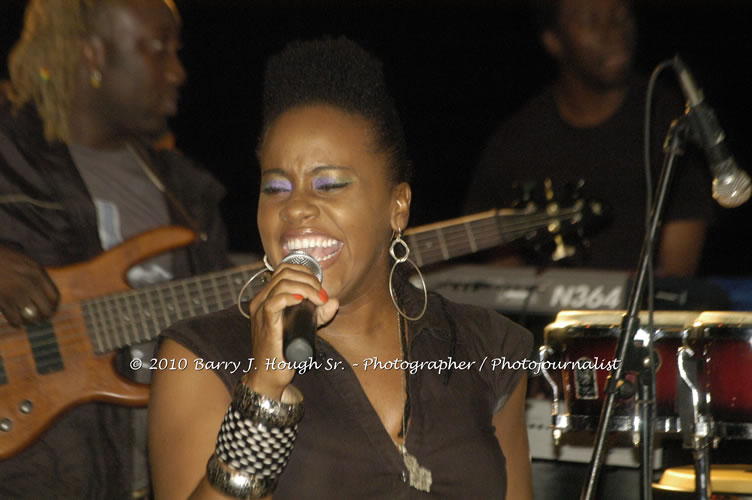 Etana - Live In Concert - One Love Reggae Concert Series 09/10 @ Negril Escape Resort and Spa, December 22, 2009, One Love Drive, West End, Negril, Westmoreland, Jamaica W.I. - Photographs by Net2Market.com - Barry J. Hough Sr, Photographer/Photojournalist - Negril Travel Guide, Negril Jamaica WI - http://www.negriltravelguide.com - info@negriltravelguide.com...!