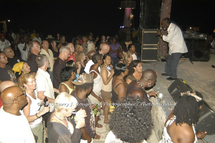 Freddy McGregor - Live In Concert @ Negril Escape Resort and Spa, One Love Drive, West End, Negril, Westmoreland, Jamaica W.I. - Photographs by Net2Market.com - Barry J. Hough Sr, Photographer/Photojournalist - Negril Travel Guide, Negril Jamaica WI - http://www.negriltravelguide.com - info@negriltravelguide.com...!