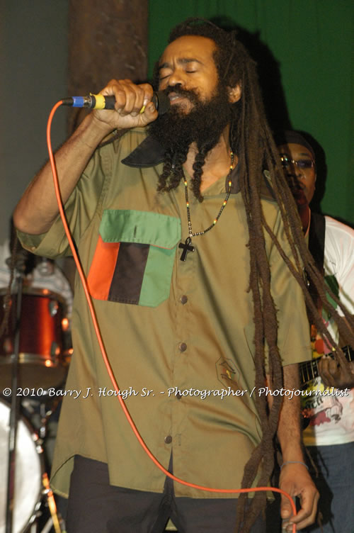 JAH Cure - Live In Concert @ Negril Escape Resort and Spa, December 15, 2009, One Love Drive, West End, Negril, Westmoreland, Jamaica W.I. - Photographs by Net2Market.com - Barry J. Hough Sr, Photographer/Photojournalist - Negril Travel Guide, Negril Jamaica WI - http://www.negriltravelguide.com - info@negriltravelguide.com...!