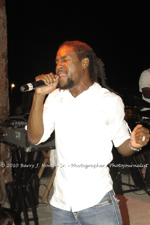 JAH Cure - Live In Concert @ Negril Escape Resort and Spa, December 15, 2009, One Love Drive, West End, Negril, Westmoreland, Jamaica W.I. - Photographs by Net2Market.com - Barry J. Hough Sr, Photographer/Photojournalist - Negril Travel Guide, Negril Jamaica WI - http://www.negriltravelguide.com - info@negriltravelguide.com...!