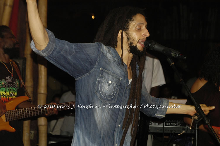 Julian Marley - Grammy Nominee & Son of the Legend Bob Marley - Live in Concert - Also featuring Ras Noble, Power Drill, Iron Head, & Robin Banks - Backing Band Roots Warrior, plus DJ Gemini @ One Love Reggae Concerts Series 09/10 @ Negril Escape Resort & Spa, February 2, 2010, One Love Drive, West End, Negril, Westmoreland, Jamaica W.I. - Photographs by Net2Market.com - Barry J. Hough Sr, Photographer/Photojournalist - The Negril Travel Guide - Negril's and Jamaica's Number One Concert Photography Web Site with over 40,000 Jamaican Concert photographs Published -  Negril Travel Guide, Negril Jamaica WI - http://www.negriltravelguide.com - info@negriltravelguide.com...!