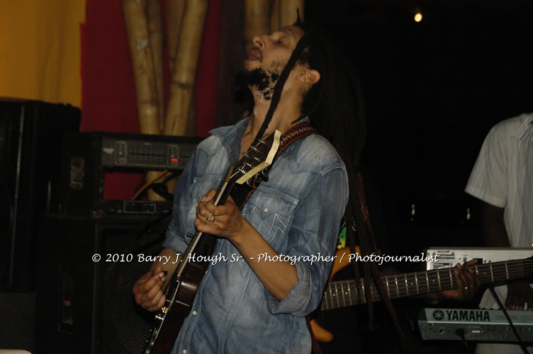 Julian Marley - Grammy Nominee & Son of the Legend Bob Marley - Live in Concert - Also featuring Ras Noble, Power Drill, Iron Head, & Robin Banks - Backing Band Roots Warrior, plus DJ Gemini @ One Love Reggae Concerts Series 09/10 @ Negril Escape Resort & Spa, February 2, 2010, One Love Drive, West End, Negril, Westmoreland, Jamaica W.I. - Photographs by Net2Market.com - Barry J. Hough Sr, Photographer/Photojournalist - The Negril Travel Guide - Negril's and Jamaica's Number One Concert Photography Web Site with over 40,000 Jamaican Concert photographs Published -  Negril Travel Guide, Negril Jamaica WI - http://www.negriltravelguide.com - info@negriltravelguide.com...!