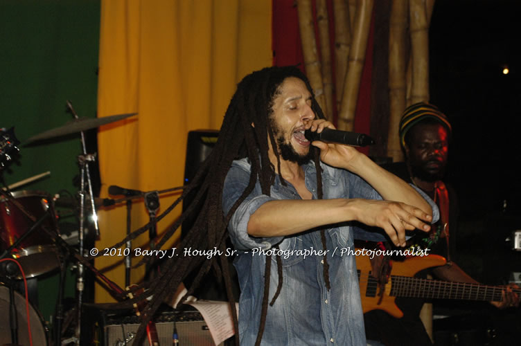 Julian Marley - Grammy Nominee & Son of the Legend Bob Marley - Live in Concert - Also featuring Ras Noble, Power Drill, Iron Head, & Robin Banks - Backing Band Roots Warrior, plus DJ Gemini @ One Love Reggae Concerts Series 09/10 @ Negril Escape Resort & Spa, February 2, 2010, One Love Drive, West End, Negril, Westmoreland, Jamaica W.I. - Photographs by Net2Market.com - Barry J. Hough Sr, Photographer/Photojournalist - The Negril Travel Guide - Negril's and Jamaica's Number One Concert Photography Web Site with over 40,000 Jamaican Concert photographs Published -  Negril Travel Guide, Negril Jamaica WI - http://www.negriltravelguide.com - info@negriltravelguide.com...!