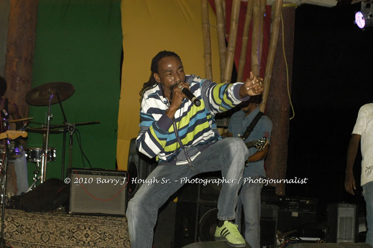 Queen Ifrica - Live In Concert - One Love Reggae Concert Series 09/10 @ Negril Escape Resort and Spa, January 5, 2010, One Love Drive, West End, Negril, Westmoreland, Jamaica W.I. - Photographs by Net2Market.com - Barry J. Hough Sr, Photographer/Photojournalist - Negril Travel Guide, Negril Jamaica WI - http://www.negriltravelguide.com - info@negriltravelguide.com...!