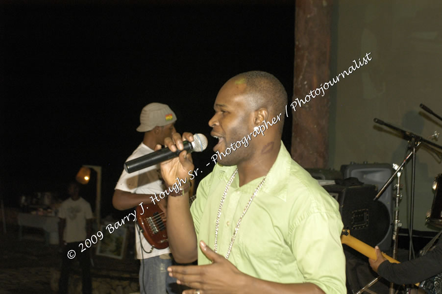  Sanchez - Live in Concert - at the One Love Reggae Concert Series 09/10 @ Negril Escape Resort & Spa - Also Featuring: Timmi Burrell and Justice Merchant- Backing Band Roots Warrior - DJ Gemini - MC Oliver Cargill, Negril Escape Resort & Spa, One Love Drive, West End, Negril, Westmoreland, Jamaica W.I. - Tuesday, November 24, 2009 - Photographs by Net2Market.com - Barry J. Hough Sr, Photographer / Photojournalist - Photos taken with a Nikon D70, D100, or D300 - Negril Travel Guide, Negril Jamaica WI - http://www.negriltravelguide.com - info@negriltravelguide.com...!