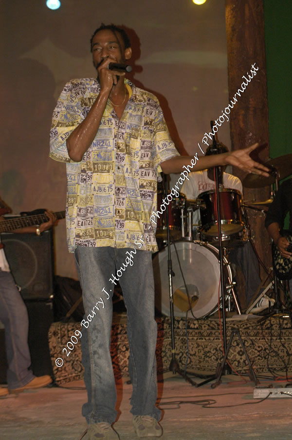  Sanchez - Live in Concert - at the One Love Reggae Concert Series 09/10 @ Negril Escape Resort & Spa - Also Featuring: Timmi Burrell and Justice Merchant- Backing Band Roots Warrior - DJ Gemini - MC Oliver Cargill, Negril Escape Resort & Spa, One Love Drive, West End, Negril, Westmoreland, Jamaica W.I. - Tuesday, November 24, 2009 - Photographs by Net2Market.com - Barry J. Hough Sr, Photographer / Photojournalist - Photos taken with a Nikon D70, D100, or D300 - Negril Travel Guide, Negril Jamaica WI - http://www.negriltravelguide.com - info@negriltravelguide.com...!