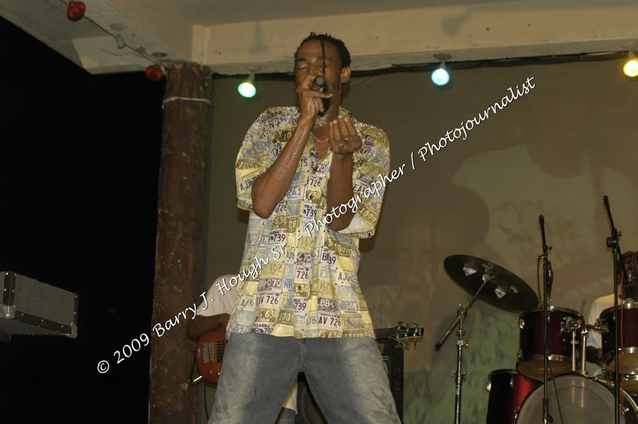  Sanchez - Live in Concert - at the One Love Reggae Concert Series 09/10 @ Negril Escape Resort & Spa - Also Featuring: Timmi Burrell and Justice Merchant- Backing Band Roots Warrior - DJ Gemini - MC Oliver Cargill, Negril Escape Resort & Spa, One Love Drive, West End, Negril, Westmoreland, Jamaica W.I. - Tuesday, November 24, 2009 - Photographs by Net2Market.com - Barry J. Hough Sr, Photographer / Photojournalist - Photos taken with a Nikon D70, D100, or D300 - Negril Travel Guide, Negril Jamaica WI - http://www.negriltravelguide.com - info@negriltravelguide.com...!