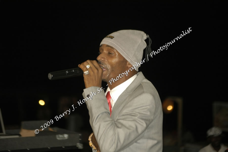  Sanchez - Live in Concert - at the One Love Reggae Concert Series 09/10 @ Negril Escape Resort & Spa - Also Featuring: Timmi Burrell and Justice Merchant- Backing Band Roots Warrior - DJ Gemini - MC Oliver Cargill, Negril Escape Resort & Spa, One Love Drive, West End, Negril, Westmoreland, Jamaica W.I. - Tuesday, November 24, 2009 - Photographs by Net2Market.com - Barry J. Hough Sr, Photographer / Photojournalist - Photos taken with a Nikon D70, D100, or D300 - Negril Travel Guide, Negril Jamaica WI - http://www.negriltravelguide.com - info@negriltravelguide.com...!