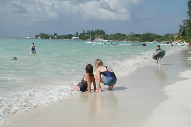 A Photo Walk along Negril's Famous Seven Mile Beach - Negril Travel Guide, Negril Jamaica WI - http://www.negriltravelguide.com - info@negriltravelguide.com...!