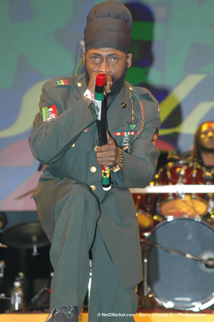 Lutan Fyah @ Tru-Juice Rebel Salute 2007 - Saturday, January 13, 2007, Port Kaiser Sports Club, St. Elizabeth - Negril Travel Guide, Negril Jamaica WI - http://www.negriltravelguide.com - info@negriltravelguide.com...!