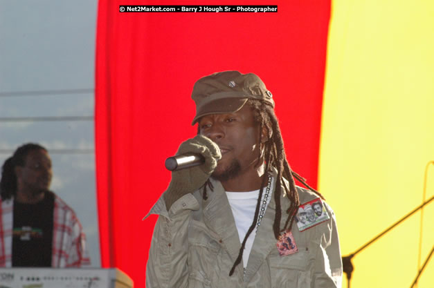 Jah Cure at Tru-Juice Rebel Salute 2008 - The 15th staging of Tru-Juice Rebel Salute, Saturday, January 12, 2008, Port Kaiser Sports Club, St. Elizabeth, Jamaica W.I. - Photographs by Net2Market.com - Barry J. Hough Sr, Photographer - Negril Travel Guide, Negril Jamaica WI - http://www.negriltravelguide.com - info@negriltravelguide.com...!