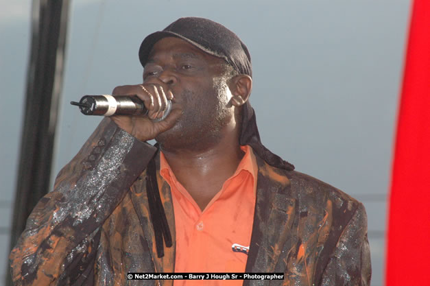 Sugar Minott at Tru-Juice Rebel Salute 2008 - The 15th staging of Tru-Juice Rebel Salute, Saturday, January 12, 2008, Port Kaiser Sports Club, St. Elizabeth, Jamaica W.I. - Photographs by Net2Market.com - Barry J. Hough Sr, Photographer - Negril Travel Guide, Negril Jamaica WI - http://www.negriltravelguide.com - info@negriltravelguide.com...!