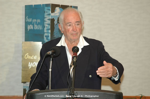 Red Cap Porters Awards - Minister of Tourism, Hon. Edmund Bartlett - Director of Tourism, Basil Smith - Friday, December 14, 2007 - Holiday Inn Sunspree, Montego Bay, Jamaica W.I. - Photographs by Net2Market.com - Barry J. Hough Sr, Photographer - Negril Travel Guide, Negril Jamaica WI - http://www.negriltravelguide.com - info@negriltravelguide.com...!