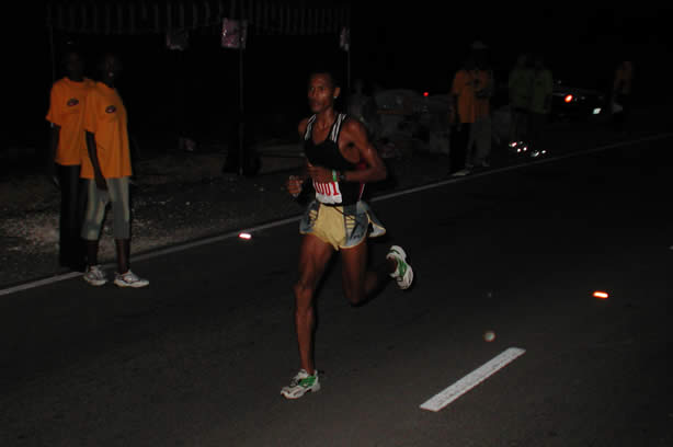 2002 Reggae Marathon & Half Marathon Photographs - Negril Travel Guide, Negril Jamaica WI - http://www.negriltravelguide.com - info@negriltravelguide.com...!