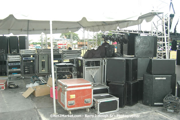 Venue Under Construction - Wednesday, July 18, 2007 - Red Stripe Reggae Sumfest at Catherine Hall, Montego Bay, St Jamaica, Jamaica W.I. - Negril Travel Guide.com, Negril Jamaica WI - http://www.negriltravelguide.com - info@negriltravelguide.com...!