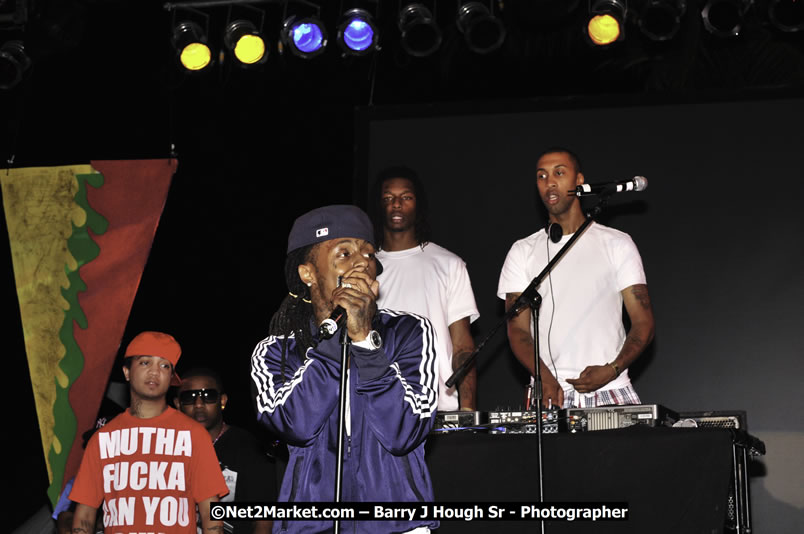 Lil Wayne @ Red Stripe Reggae Sumfest 2008 International Night 2, Catherine Hall, Montego Bay - Saturday, July 19, 2008 - Reggae Sumfest 2008 July 13 - July 19, 2008 - Photographs by Net2Market.com - Barry J. Hough Sr. Photojournalist/Photograper - Photographs taken with a Nikon D300 - Negril Travel Guide, Negril Jamaica WI - http://www.negriltravelguide.com - info@negriltravelguide.com...!