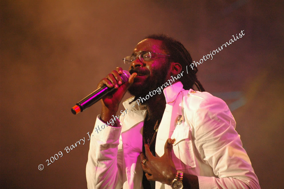 Tarrus Riley @ Reggae Sumfest 2009 - International Night 2 - Reggae Sumfest 2009,Catherine Hall, Montego Bay, St. James, Jamaica W.I. - Saturday, July 25, 2009 - Reggae Sumfest 2009, July 19 - 25, 2009 - Photographs by Net2Market.com - Barry J. Hough Sr. Photojournalist/Photograper - Photographs taken with a Nikon D70, D100, or D300 - Negril Travel Guide, Negril Jamaica WI - http://www.negriltravelguide.com - info@negriltravelguide.com...!