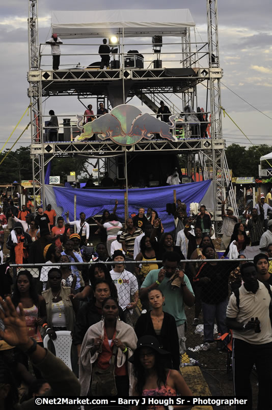 John Holt @ Reggae Sumfest 2008 International Night 2, Catherine Hall, Montego Bay - Saturday, July 19, 2008 - Reggae Sumfest 2008 July 13 - July 19, 2008 - Photographs by Net2Market.com - Barry J. Hough Sr. Photojournalist/Photograper - Photographs taken with a Nikon D300 - Negril Travel Guide, Negril Jamaica WI - http://www.negriltravelguide.com - info@negriltravelguide.com...!