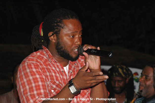 Tarrus Riley, Jimmy Riley, and Dwayne Stephensen - Money Cologne Promotions in association with "British Link Up" presents Summer Jam featuring She's Royal Tarrus Riley & Jimmy Riley - Plus Ras Slick, Sham Dawg, and Whiskey Bagio @ Roots Bamboo, Norman Manley Boulevard, Negril, Jamaica W.I. - Backed up Dean Fraser & The Hurricanne Band - MC Barry G and Rev. BB - July 25, 2007 - Negril Travel Guide.com, Negril Jamaica WI - http://www.negriltravelguide.com - info@negriltravelguide.com...!