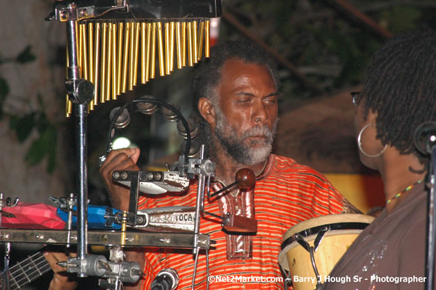 Tarrus Riley, Jimmy Riley, and Dwayne Stephensen - Money Cologne Promotions in association with "British Link Up" presents Summer Jam featuring She's Royal Tarrus Riley & Jimmy Riley - Plus Ras Slick, Sham Dawg, and Whiskey Bagio @ Roots Bamboo, Norman Manley Boulevard, Negril, Jamaica W.I. - Backed up Dean Fraser & The Hurricanne Band - MC Barry G and Rev. BB - July 25, 2007 - Negril Travel Guide.com, Negril Jamaica WI - http://www.negriltravelguide.com - info@negriltravelguide.com...!