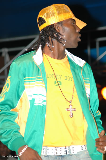 Beenie Man - Spring Break 2005 -  6th Anniversary - All Day - All Night - Photo Gallery - Sunday, March 13th - Long Bay Beach, Negril Jamaica - Negril Travel Guide, Negril Jamaica WI - http://www.negriltravelguide.com - info@negriltravelguide.com...!