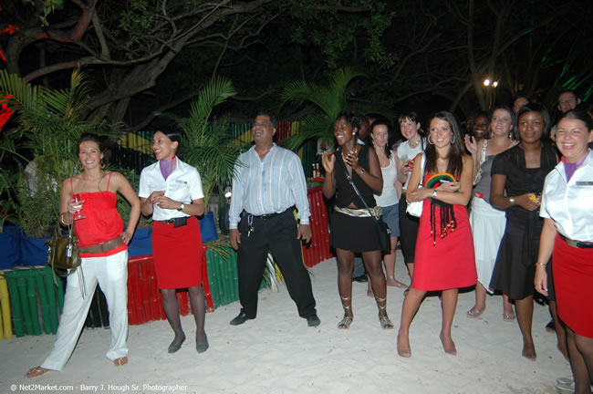 Half Moon Resort Party - Virgin Atlantic Inaugural Flight To Montego Bay, Jamaica Photos - Sir Richard Branson, President & Family, and 450 Passengers - Party Royal Pavillion at Half Moon Resort, Montego Bay, Jamaica - Monday, July 3, 2006 - Negril Travel Guide, Negril Jamaica WI - http://www.negriltravelguide.com - info@negriltravelguide.com...!