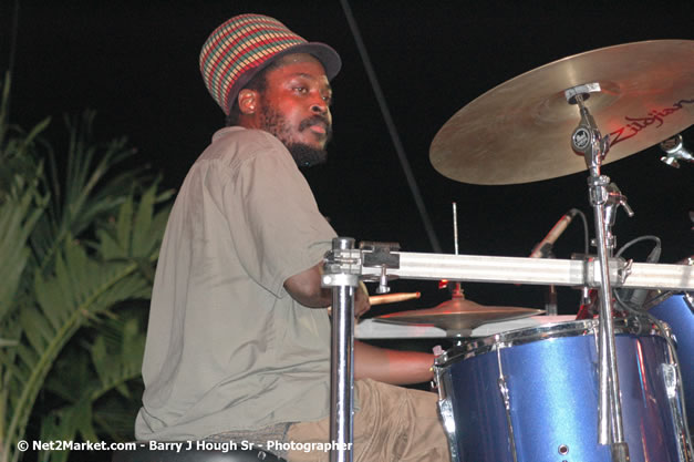 Ljahman Levi @ Western Consciousness 2007 - Presented by King of Kings Productons - Saturday, April 28, 2007 - Llandilo Cultural Centre, Savanna-La-Mar, Westmoreland, Jamaica W.I. - Negril Travel Guide, Negril Jamaica WI - http://www.negriltravelguide.com - info@negriltravelguide.com...!